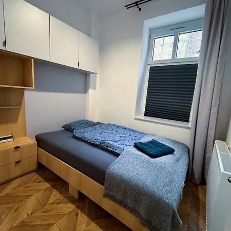 Appartement Niewielki Z Dwoma Sypialniami- Self Check-in *